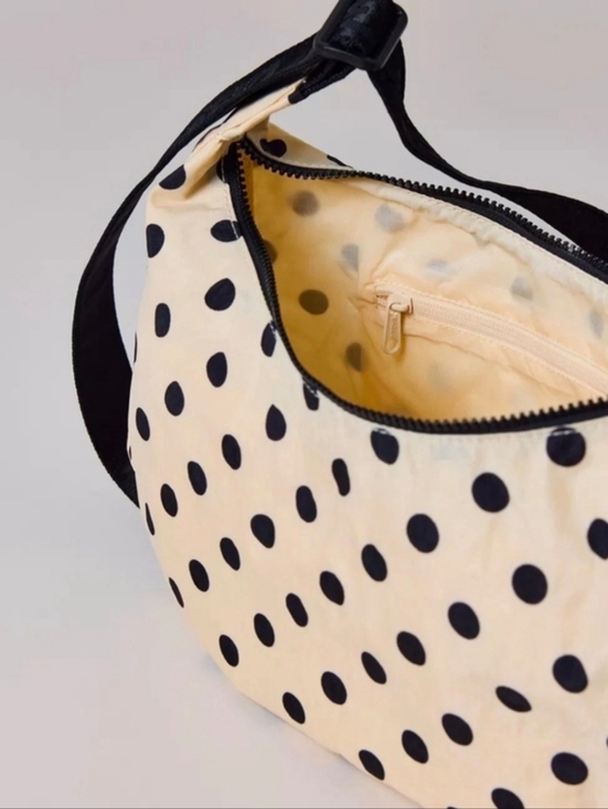 BAGGU Handbags - Baggu X UO Polka Dot Cream Medium Crescent Bag